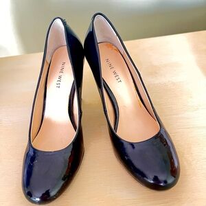 Nine West Black patent heels Size 7 EUC